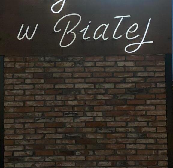 הוסטל Zajazd W Białej