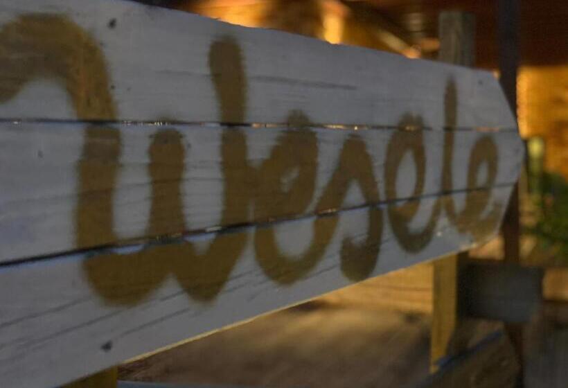 הוסטל Zajazd W Białej