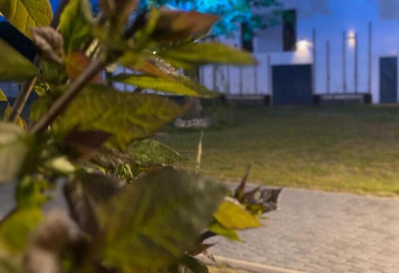 הוסטל Zajazd W Białej