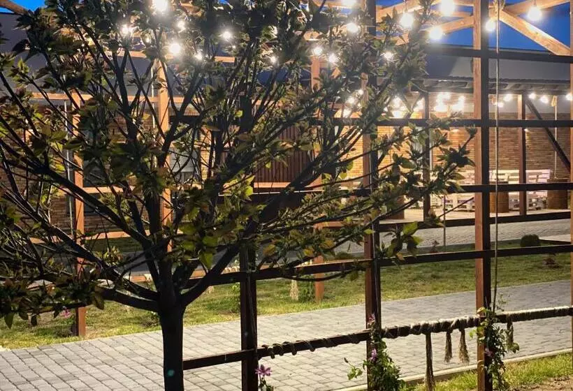 Retkeilymaja Zajazd W Białej