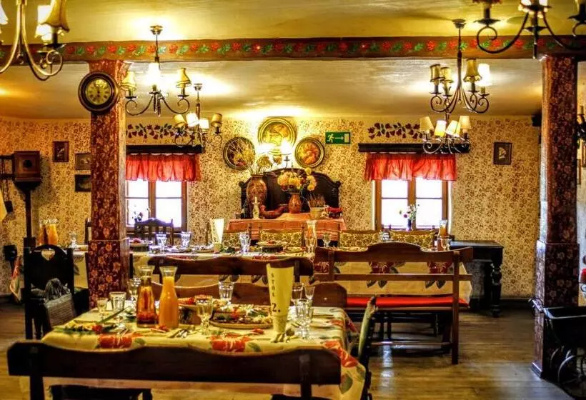 Aamiaismajoitus (B&B) Kiermusy Dworek Nad łąkami