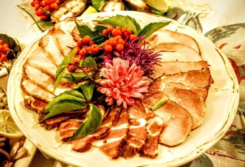 Aamiaismajoitus (B&B) Kiermusy Dworek Nad łąkami