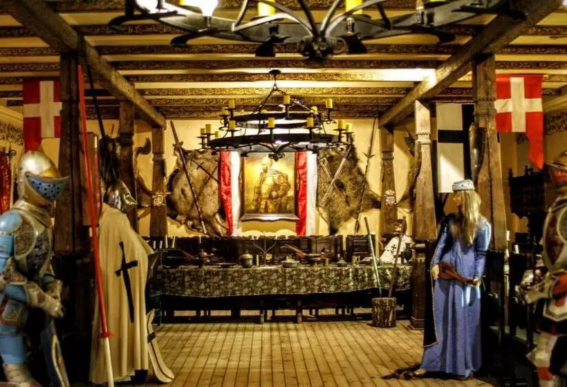 Aamiaismajoitus (B&B) Kiermusy Dworek Nad łąkami