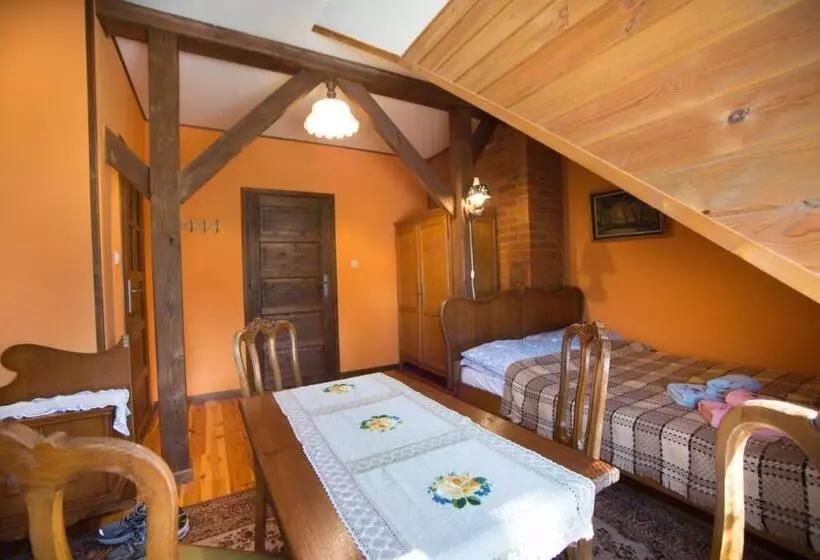 ベッドアンドブレックファースト Oberża