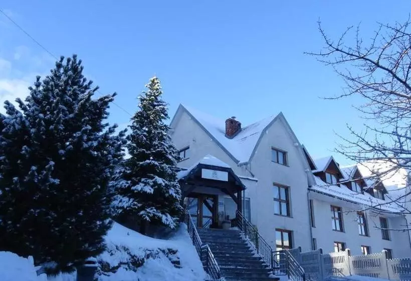 Aamiaismajoitus (B&B) Perła świeradowa