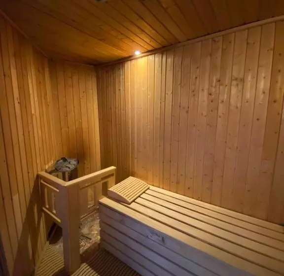 Aamiaismajoitus (B&B) Perła świeradowa