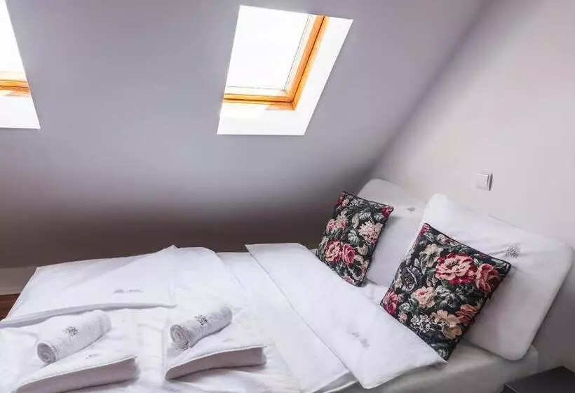 Aamiaismajoitus (B&B) Perła świeradowa
