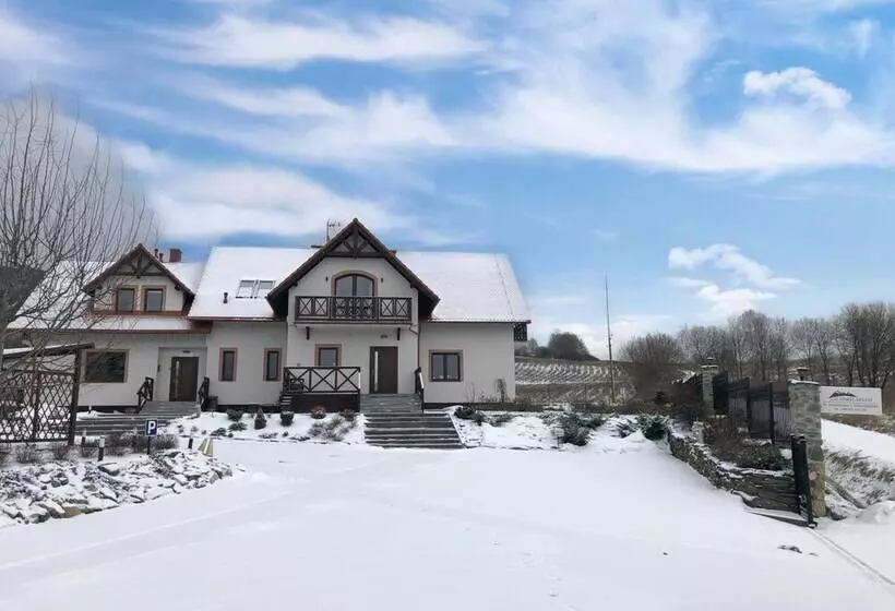 Aamiaismajoitus (B&B) Pod Chmielarzem