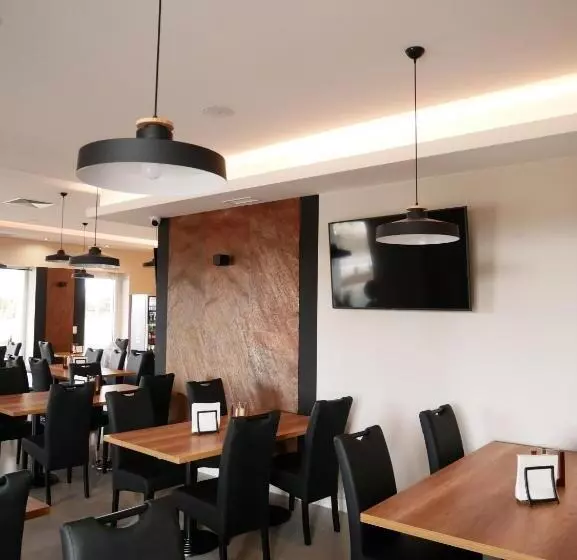 ベッドアンドブレックファースト Przystanek Roszków  Noclegi I Restauracja