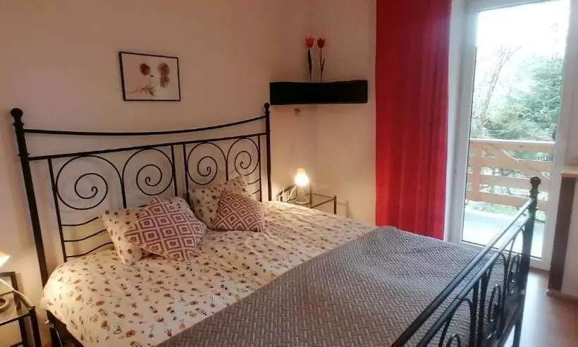 Aamiaismajoitus (B&B) Siedlisko Zakucie