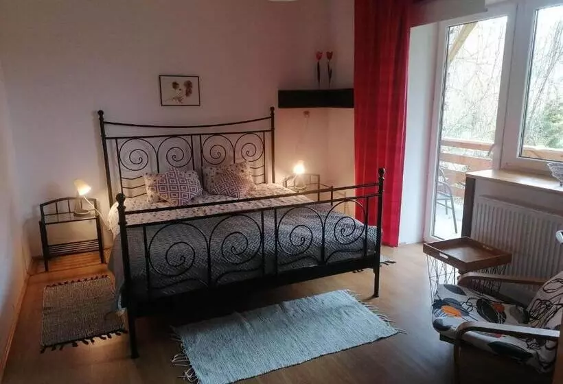 Aamiaismajoitus (B&B) Siedlisko Zakucie