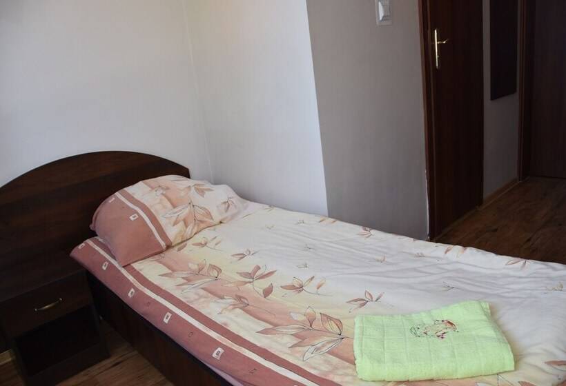 住宿加早餐  Willa Białe Piaski