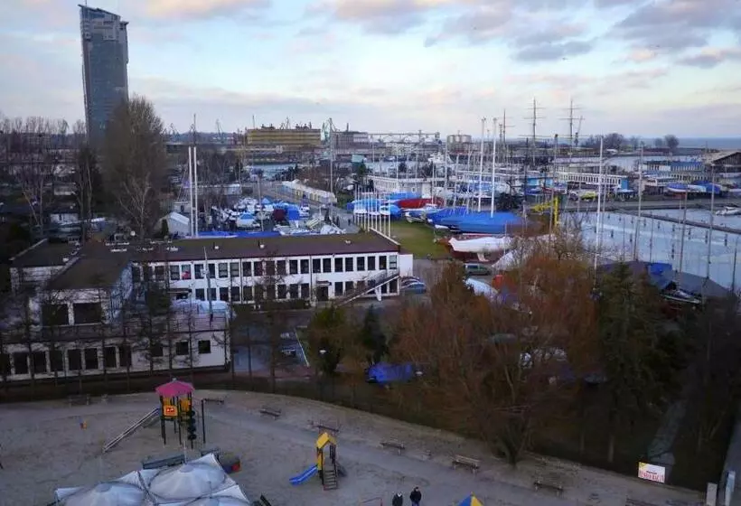 Hostel Marina