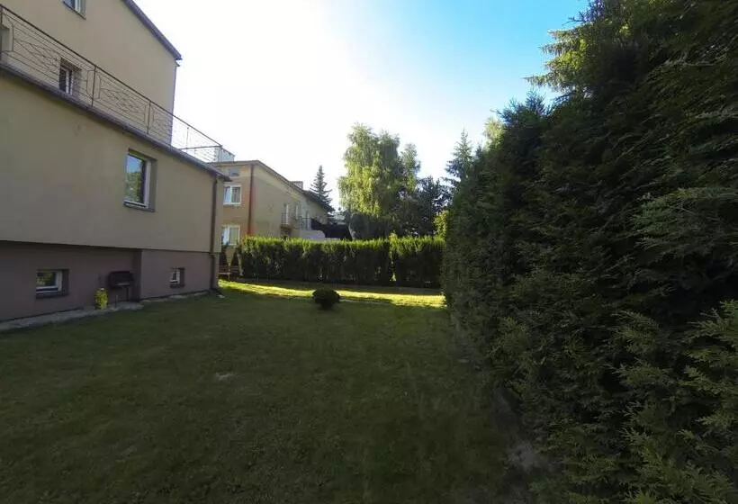 هاستل Noclegi Słodki Sen 1