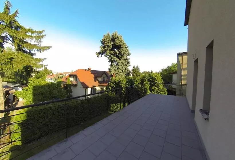 هاستل Noclegi Słodki Sen 1