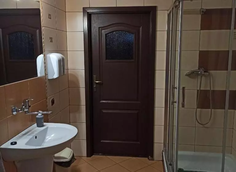 هاستل Noclegi Słodki Sen 1