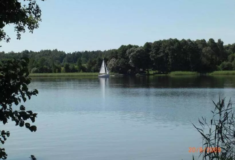 ホテル Agroturystyka Nad Wielkim Szelągiem