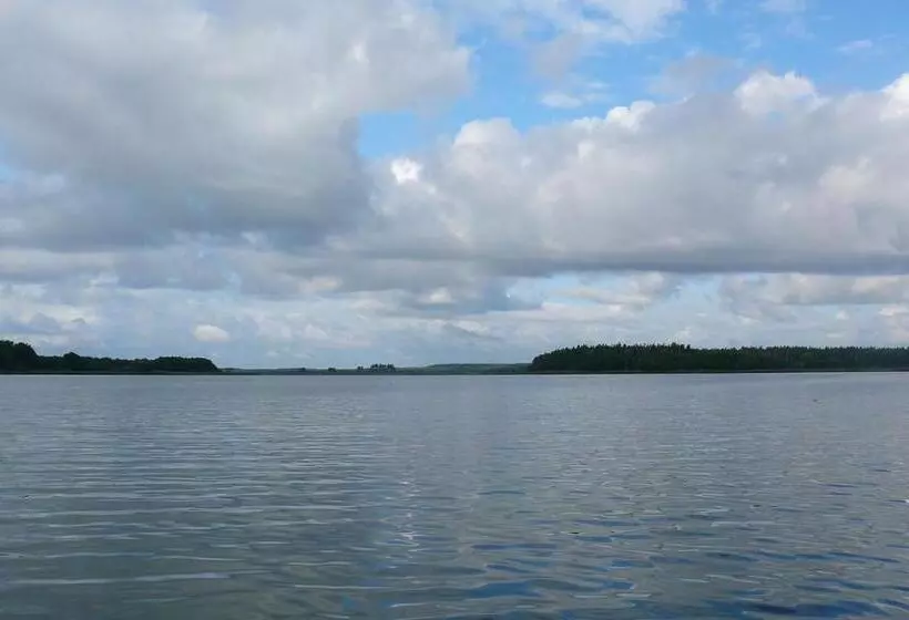 ホテル Agroturystyka Nad Wielkim Szelągiem