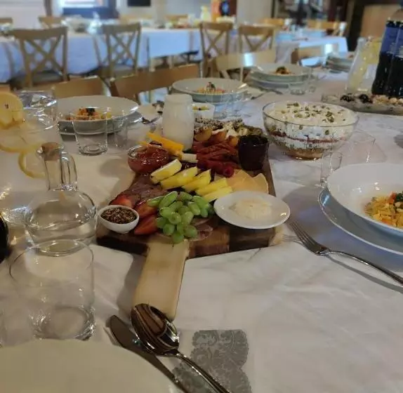 Hotelli Gniazdo W Felicjanowie
