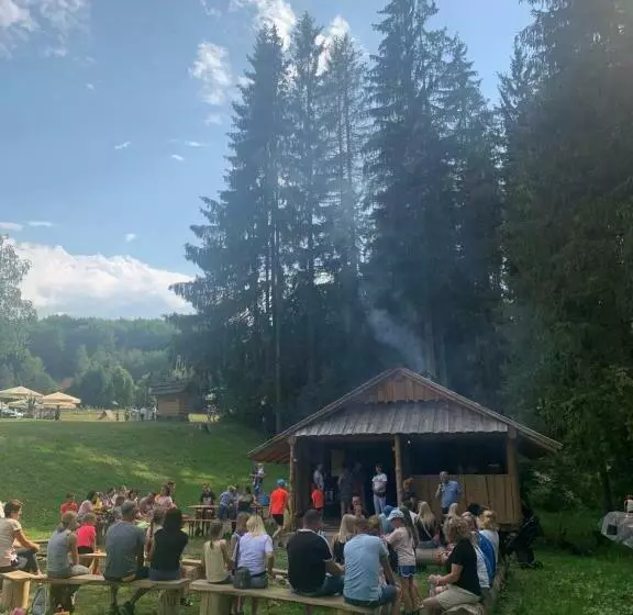 ホテル Olza Karczma I Pokoje