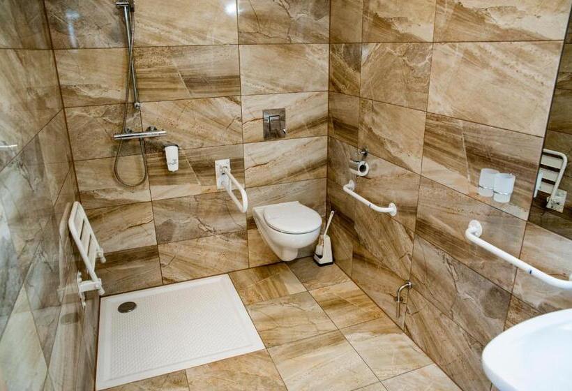 فندق Pod Szyszkami