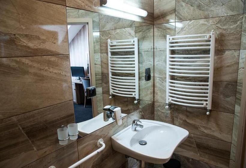 فندق Pod Szyszkami