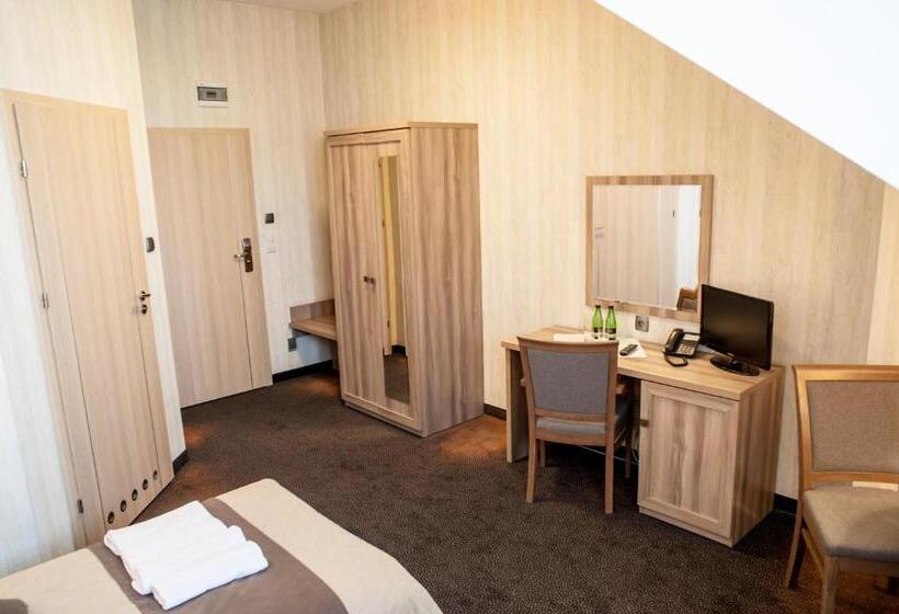 فندق Pod Szyszkami