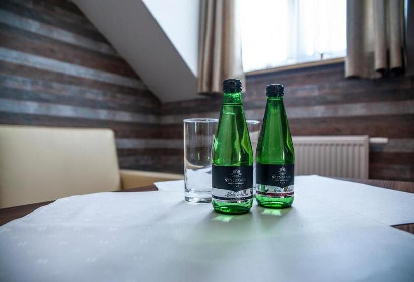 فندق Pod Szyszkami