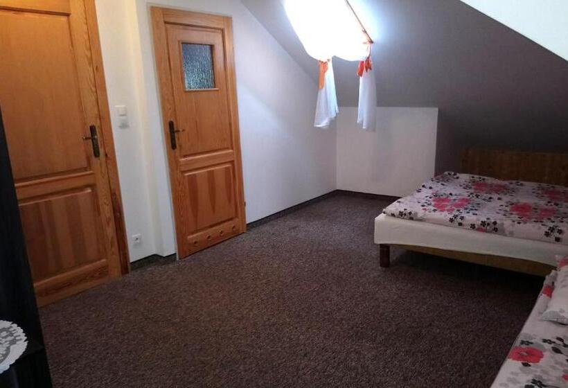 בית מלון כפרי Pokoje Gościnne Strażnica