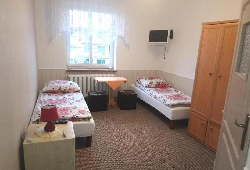 בית מלון כפרי Pokoje Gościnne Strażnica