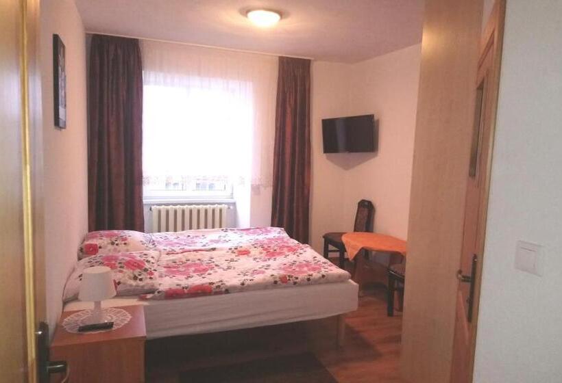 בית מלון כפרי Pokoje Gościnne Strażnica