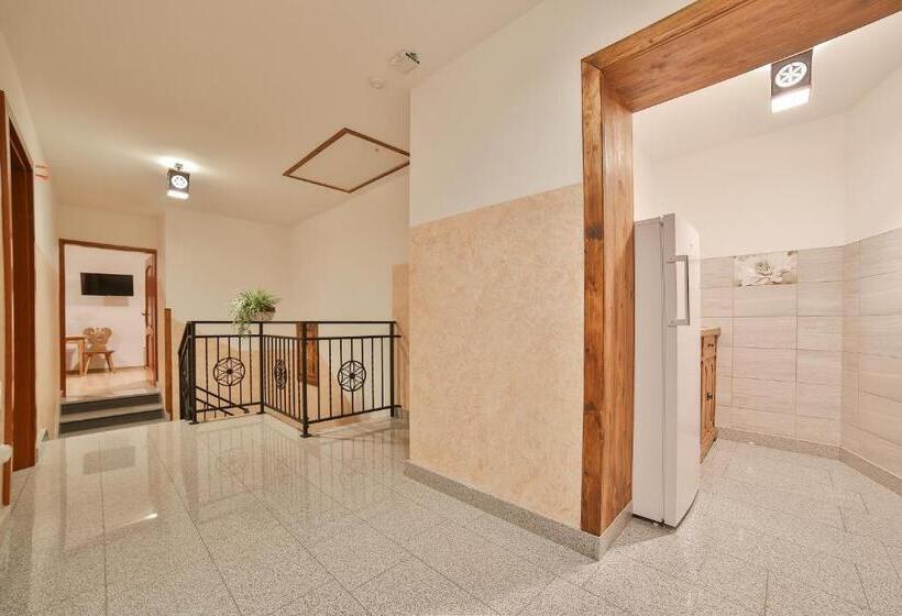 Hotell Pokoje Na Zakręcie Blisko Term Bania Oraz Restauracji Rodzinna Atmosfera