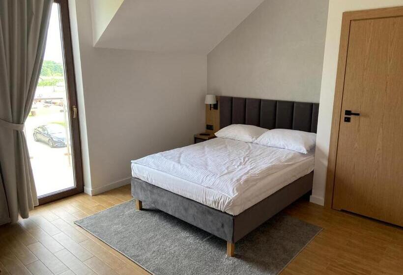 בית מלון כפרי Sebory