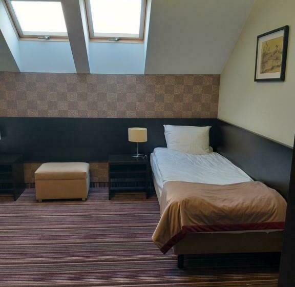 ホテル Weranda åopuszno