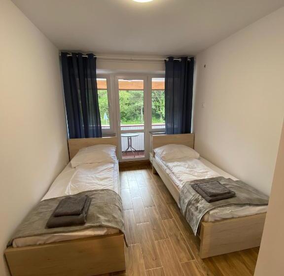 فندق Zajazd Bartnik