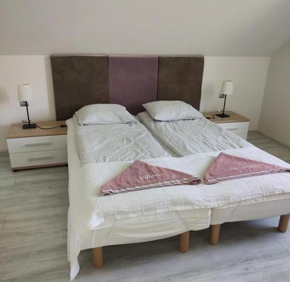 פנסיון Villove Domy Spa