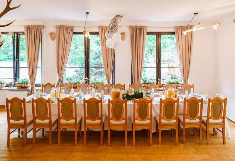 ペンション Złoty Jeleń Restauracja I Dom Gościnny