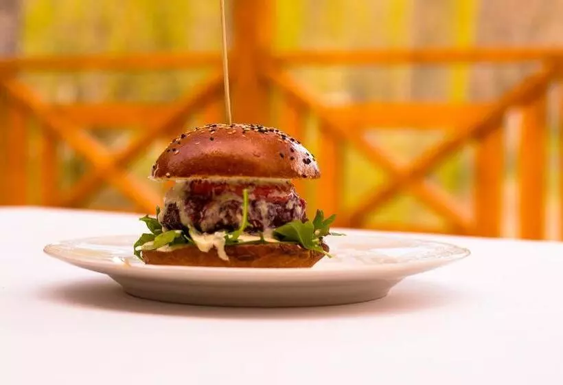 ペンション Złoty Jeleń Restauracja I Dom Gościnny