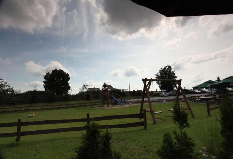 Schronisko Gościniec Pod Strzechą