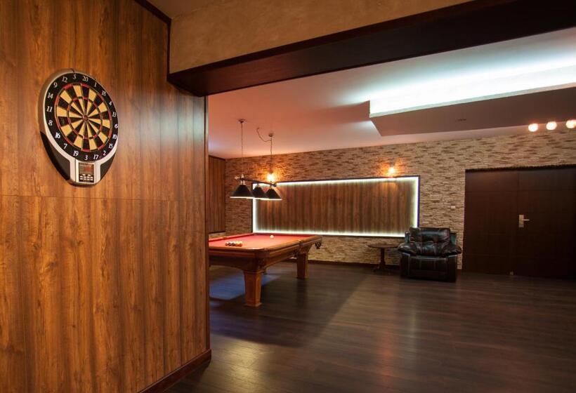 Schronisko Gościniec Pod Strzechą