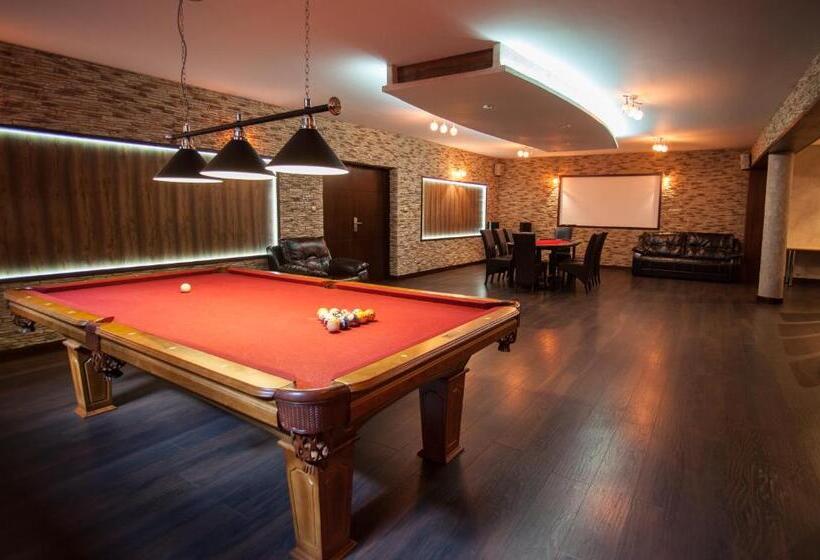 Schronisko Gościniec Pod Strzechą