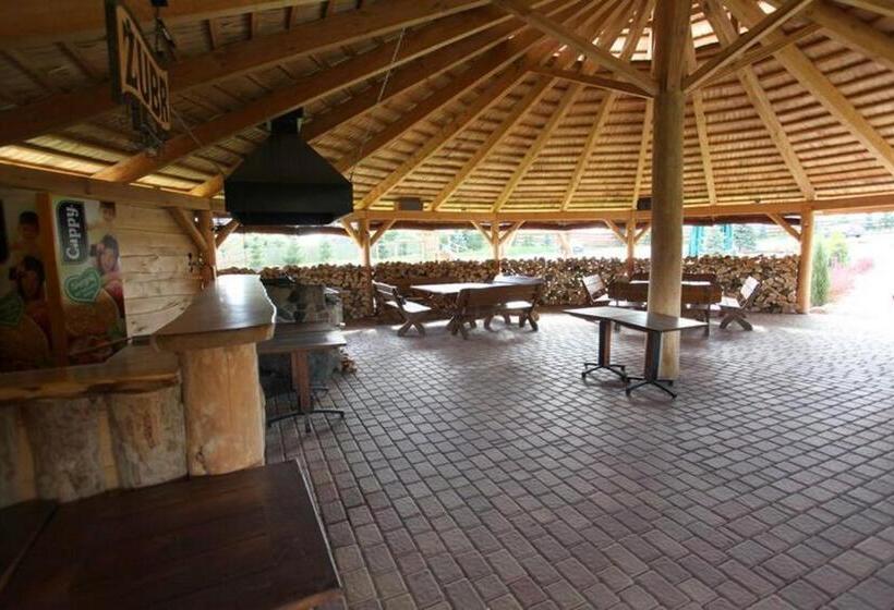 Schronisko Gościniec Pod Strzechą