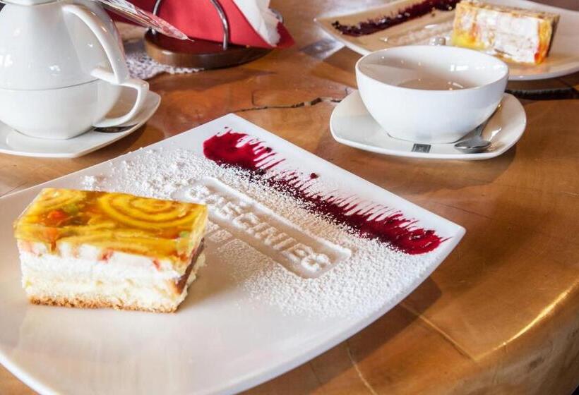 Schronisko Gościniec Pod Strzechą