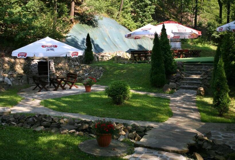 호스텔 I Restauracja Pod Skałą Jasło