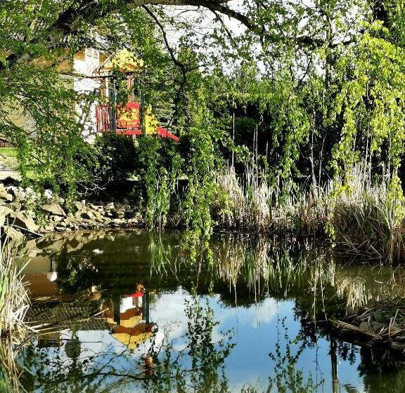 호스텔 I Restauracja Pod Skałą Jasło