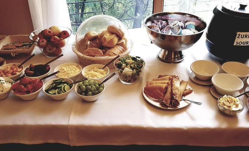 호스텔 I Restauracja Pod Skałą Jasło