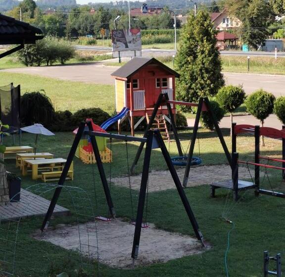 호스텔 I Restauracja Pod Skałą Jasło