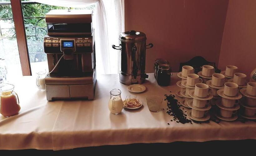 호스텔 I Restauracja Pod Skałą Jasło