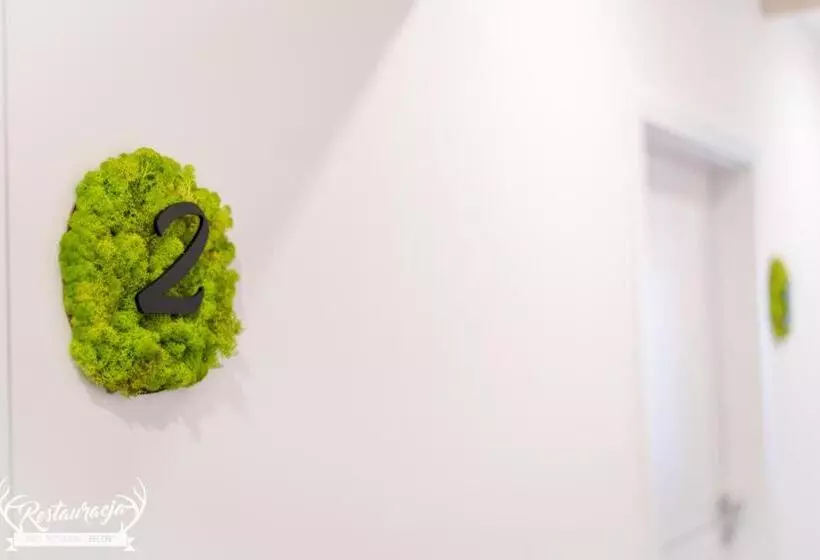 Retkeilymaja Pokoje Hotelowe Nad Jeziorem Jelen