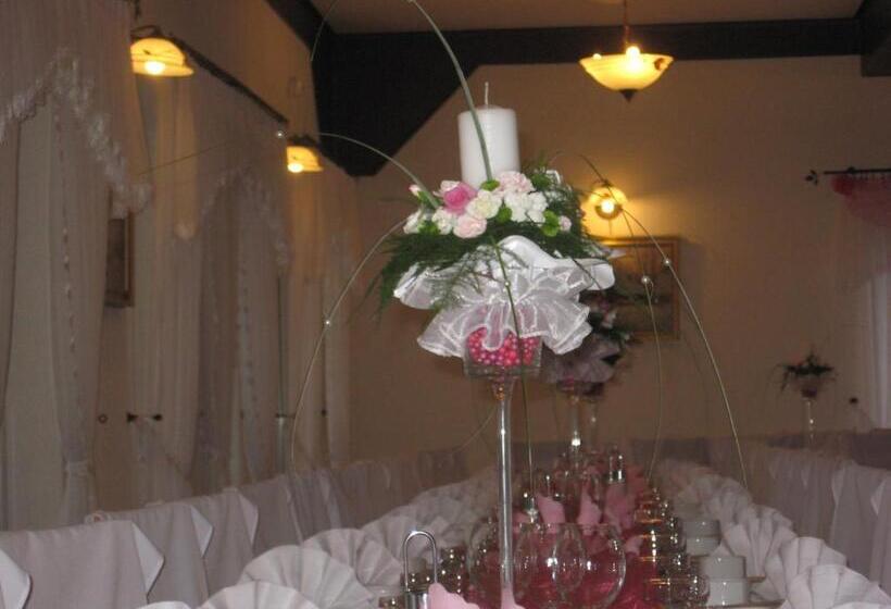 ユースホステル Zajazd Idylla